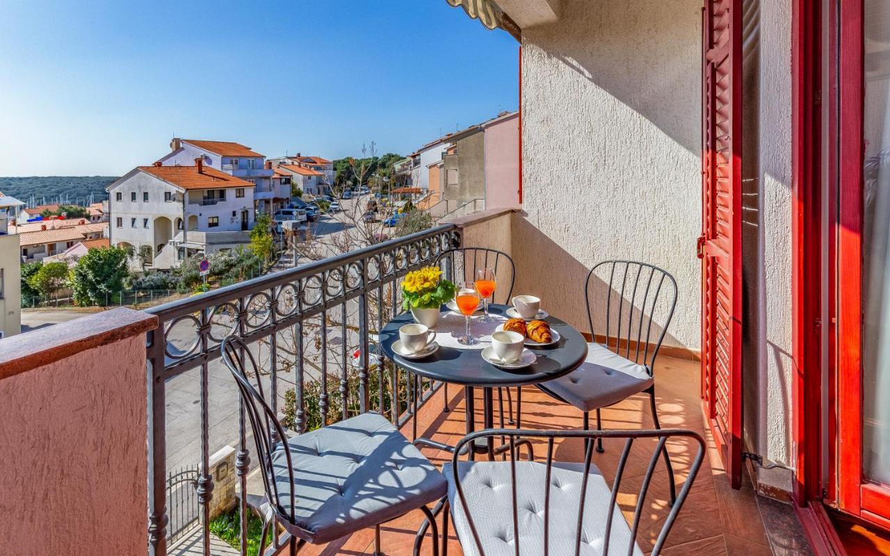 Apartment Green Pula, Family Friendly, Comfortable, Free Parking And Wifi Esterno foto