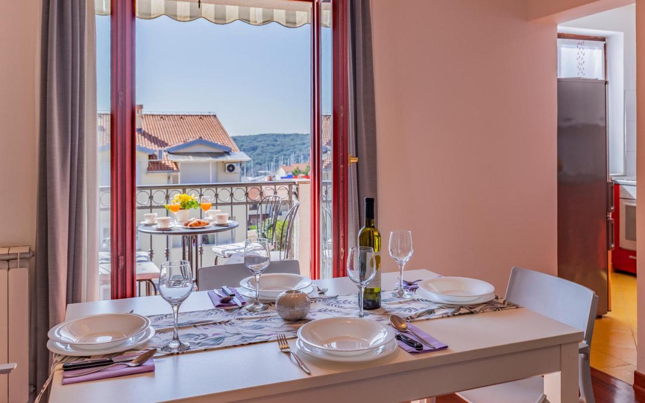 Apartment Green Pula, Family Friendly, Comfortable, Free Parking And Wifi Esterno foto