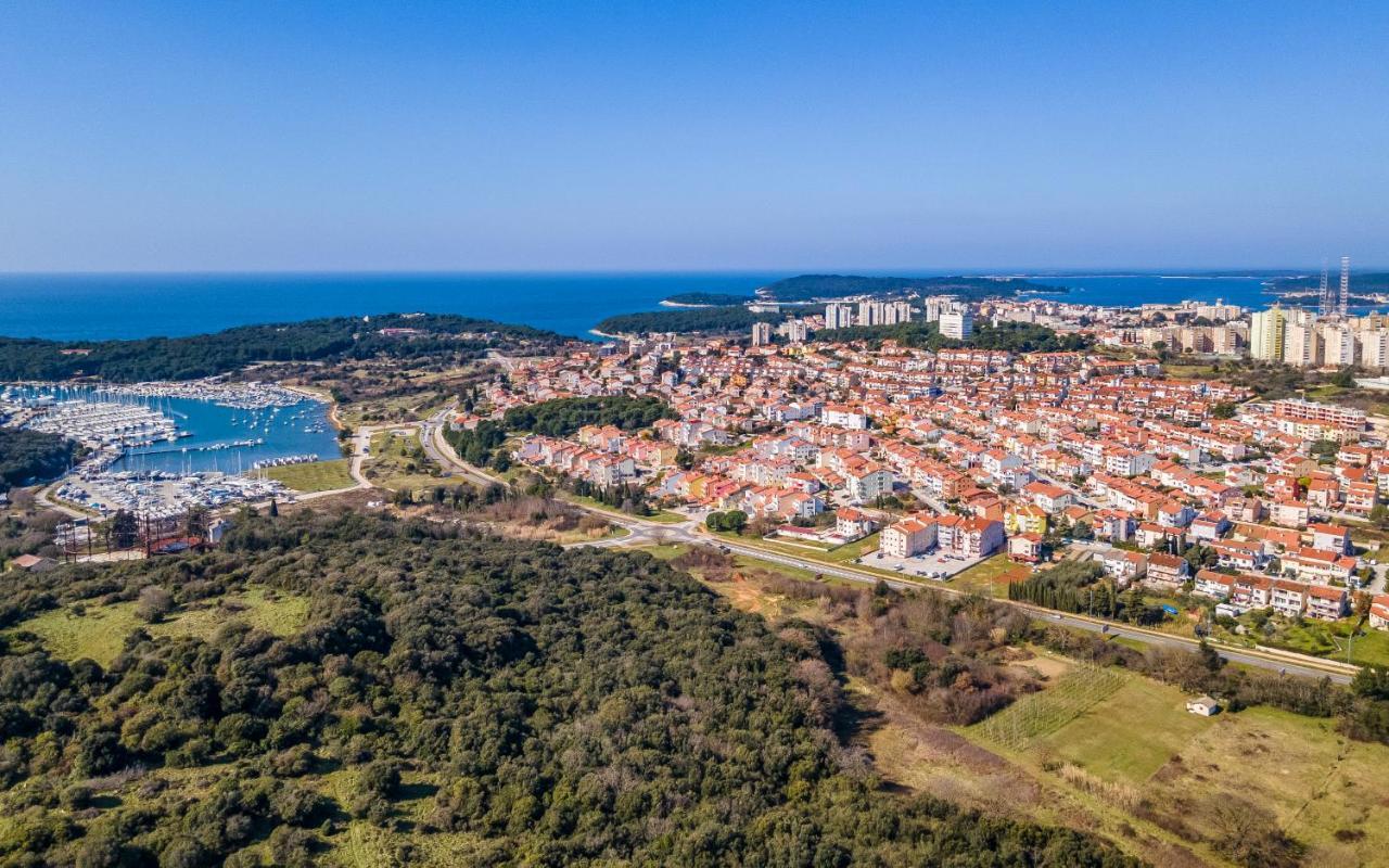 Apartment Green Pula, Family Friendly, Comfortable, Free Parking And Wifi Esterno foto