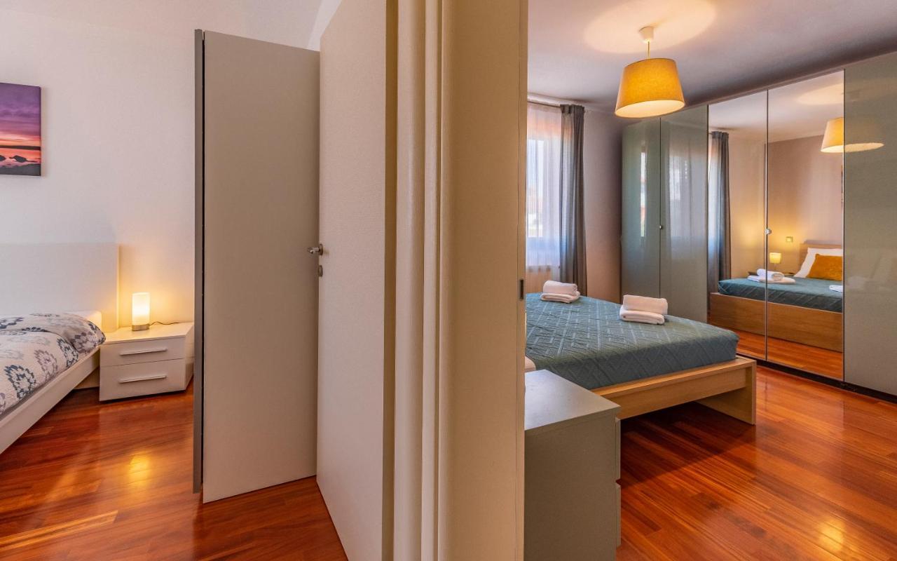 Apartment Green Pula, Family Friendly, Comfortable, Free Parking And Wifi Esterno foto